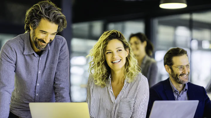 Правила заполнения документа ТОРГ-12: как правильно заполнить товарную накладную — образец, порядок и примеры оформления, форма